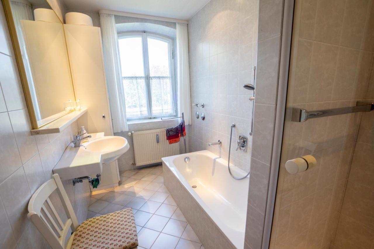 Landhauswohnung Mit Wildromantischem Garten Füssen Dış mekan fotoğraf