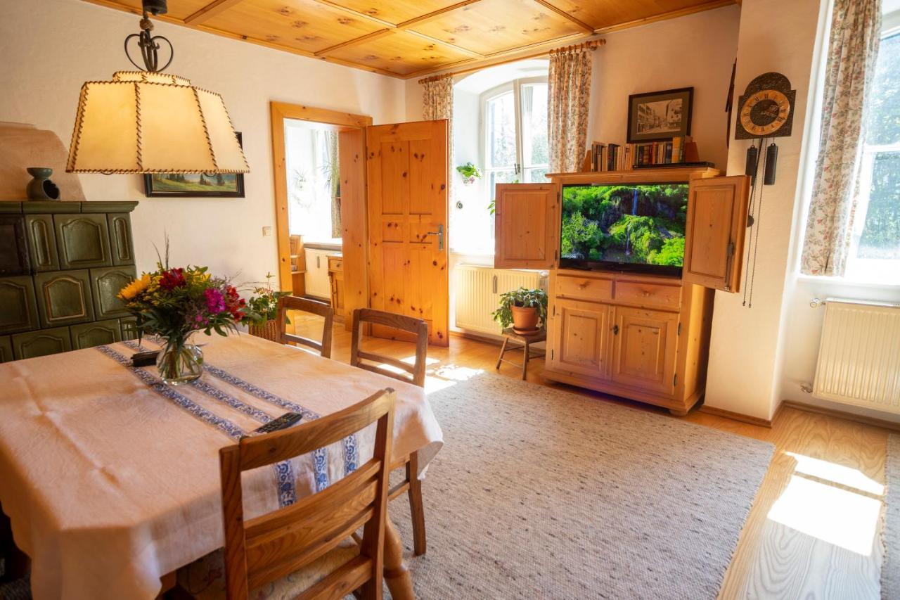 Landhauswohnung Mit Wildromantischem Garten Füssen Dış mekan fotoğraf